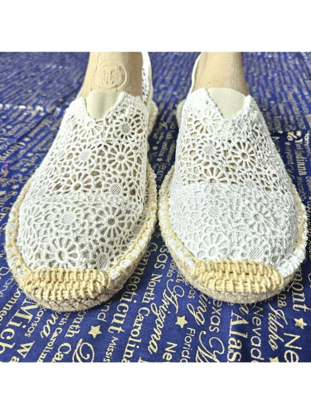 Alexis Leroy Crochet Espadrille Cream Slip-Ons Boho Vacation Shoes Size 40 New